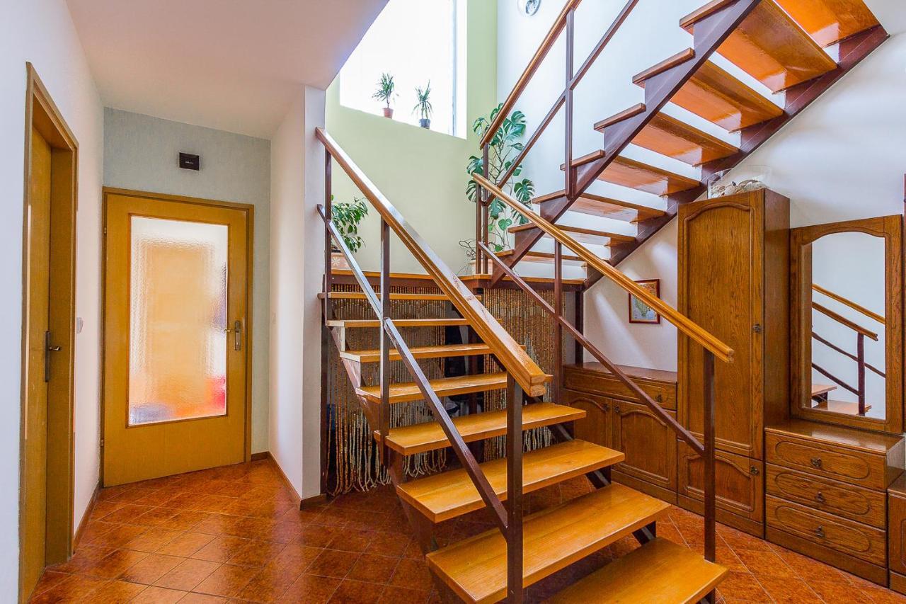 Holiday Home Villa プーラ 部屋 写真